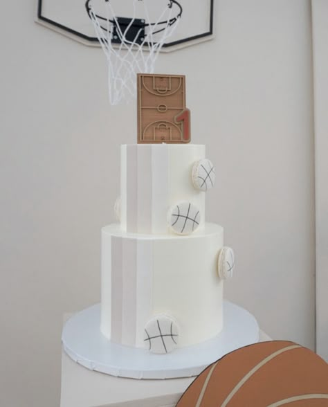 Basketball 2nd Birthday Party, Ball Theme Birthday, Basketball Themed Birthday Party, Basketball Theme Birthday, Brother Ideas, Basketball Theme Party, Bday Party Kids, Basketball Birthday Parties, Boy Birthday Decorations