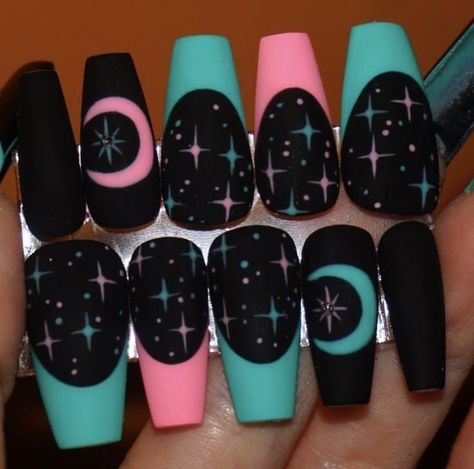 Megan Nails, Mystical Nails, Pastel Goth Nails, Virgo Nails, Witch Nails, Witchy Nails, Finger Paint, Punk Nails, Vintage Nails