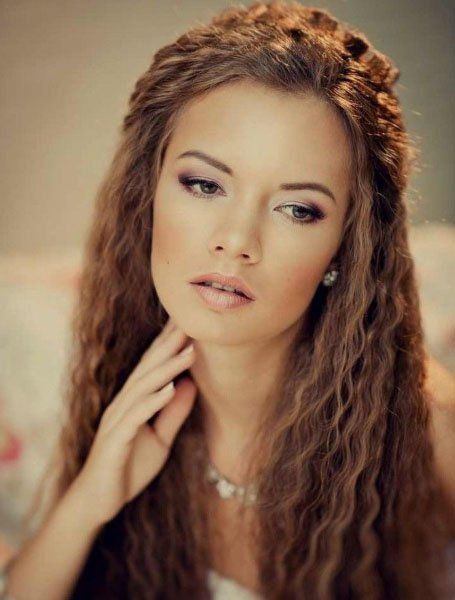 20 Cute Crimped Hairstyles to Try in 2021- The Trend Spotter 80s Hairstyles For Long Hair, Hair Crimper, Hair Mistakes, Crimped Hair, 80s Hair, Funky Hairstyles, Style Rock, Hair Long, Big Hair