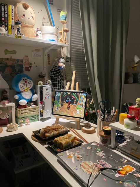 genshin sushi room desk aesthetic gamer manga anime pinterest inspo inspiration decor decoration wall ghibli kdrama jjk douyin colorful Ideal Room Aesthetic, Art Study Aesthetic, Ghibli Core Room, Clutter Core Aesthetic, Desk Ideas For Small Spaces, Bedroom Baddie, Aesthetic Home Design, Room Ideas For Men, Baddie Bedroom