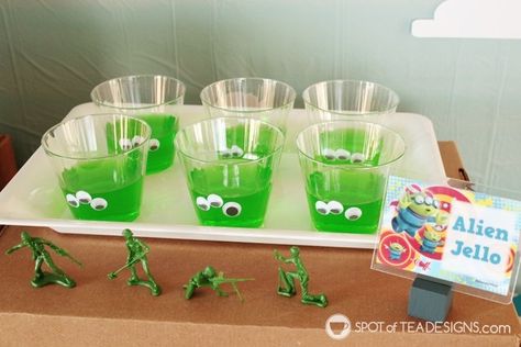 Toy Story Party Hacks | Spot of Tea Designs Toy Story Centerpieces, Toy Story Cupcakes, Halloween 1st Birthdays, Disney Dinner, Toy Story Theme, Toy Story Cakes, Party Setup, Semi Homemade, Toy Story Birthday Party