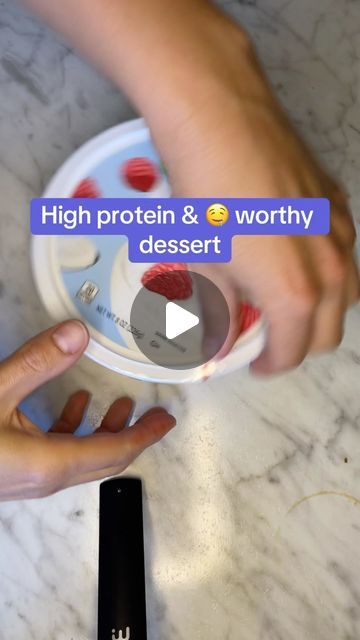 ᗰ ᗩ ᖇ ᒪ ᗩ 🔆 on Instagram: "This high protein dessert is so tasty! Here are some details: - When you’re finished, let this sit for about 15 min before serving. You can definitely eat it right away, but letting the powders soak into the whipped topping makes for a smoother finish - You can use any type of pudding powder mix. I’ve done banana and added chopped up bananas and graham crackers. There’s no limit to what you can do with this if you have a corresponding protein powder to go with it! In the banana I just used vanilla protein powder. - This can be kept in the freezer or the fridge! I personally prefer the fridge bc its more of a thick whipped pudding consistency, but in the freezer it will be more like ice cream!" Protein Powder And Cool Whip, Whipped Cream Protein Dessert, Protein Powder Whipped Cream, Protein Powder Cool Whip, Cool Whip And Protein Powder, Fairlife Pudding Recipe, Cool Whip Protein Powder Dessert, Add Protein Powder To Recipes, High Protein Cool Whip Dessert