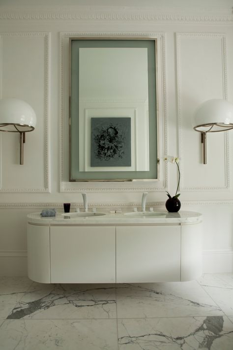 Design Interior Baie, London Townhouse, Art Deco Bathroom, Deco Bathroom, Bad Inspiration, Designer Interior, Mirror On The Wall, 아파트 인��테리어, Decor Baie