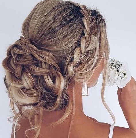 Bridesmaid Hair Inspo, Event Hairstyles, Hairstyles Simple, Pageant Hair, Formal Hairstyles For Long Hair, Latest Hair Color, Simple Wedding Hairstyles, Dance Hairstyles, Wedding Guest Hairstyles