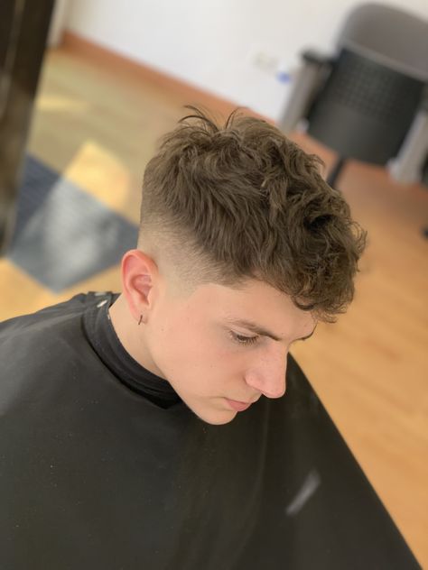 Mid Taper Fade Messy Fringe, Boys Hear Cut, Low Fade Messy Fringe, Hear Cut Men, Messy Fringe Haircut Men, Hear Cut, Very Short Hair Men, Male Hairstyle, Messy Fringe