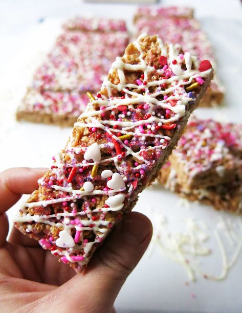 Special K Strawberry Cereal Bars, Special K Red Berries Recipes, Special K Cereal Bars, Special K Recipes, Chex Cereal Bars, Strawberry Cereal Bars, Special K Bars, Special K Cereal, Berry Cereal