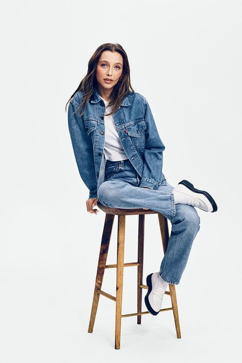 Denim Photoshoot, Levis Outfit, Canadian Tuxedo, Tomboy Chic, Classic White Shirt, Emma Chamberlain, Double Denim, Preppy Look, Levi’s 501