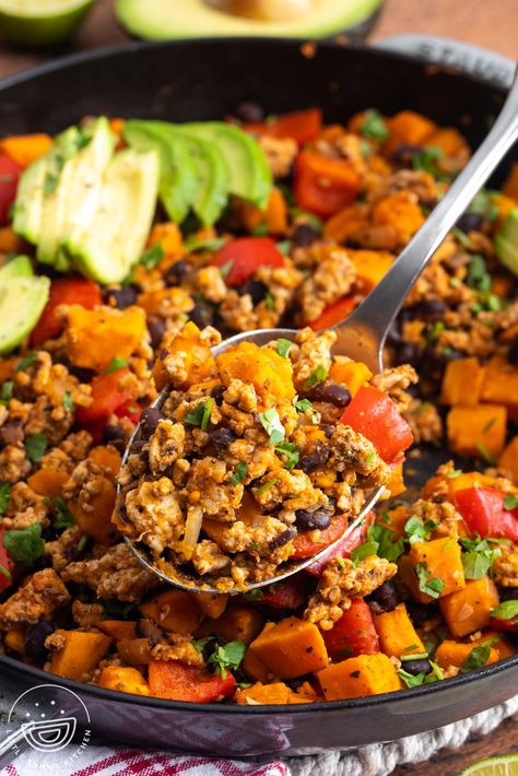 This Ground Turkey and Sweet Potato Skillet Meal is healthy, delicious, and so easy to make using one pan, in just 15 minutes. This recipe is gluten free, dairy free, and amazing! Ground Turkey Sweet Potato Rice Bowl, One Pan Sweet Potato Skillet, Ground Turkey Recipes Breakfast, Turkey Potato Skillet, Sweet Potato Recipes Dairy Free, Sweet Potato And Ground Turkey Recipes, Sweet Potato Meals Healthy, Turkey Butternut Squash Skillet, Ground Turkey Butternut Squash Skillet