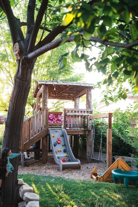 Diy Backyard Ideas, Backyard Play Spaces, Toddler Playground, Play Fort, Play Area Backyard, Family Backyard, Kids Outdoor Play, Cubby House, Playhouse Outdoor