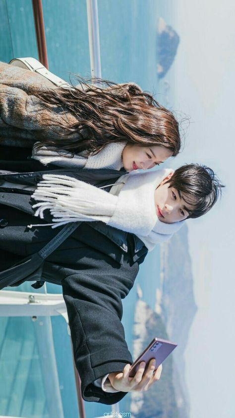 Beautiful Aesthetic Wallpaper, World Famous Lover, Kdrama Lockscreen, True Beauty Kdrama, True Beauty Quotes, Beauty Movie, Korean Couple Photoshoot, Hilarious Photos, Exotic Animals