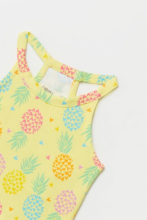 Pineapples top - Kids & Babies | Girl | T-shirts and Polo shirts Pineapple Top, Kids Illustration, Top Kids, Print Ideas, Kids Prints, Graphic Shirt, Children Illustration, Polo Shirts, Graphic Shirts