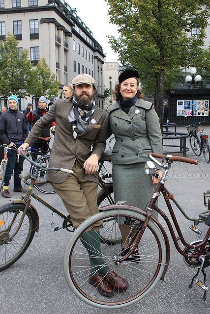 Tweed Ride, London 2023, Retro Bikes, Tweed Run, Tweed Outfit, Retro Clothes, Adventure Girl, Retro Bicycle, 1920 Fashion