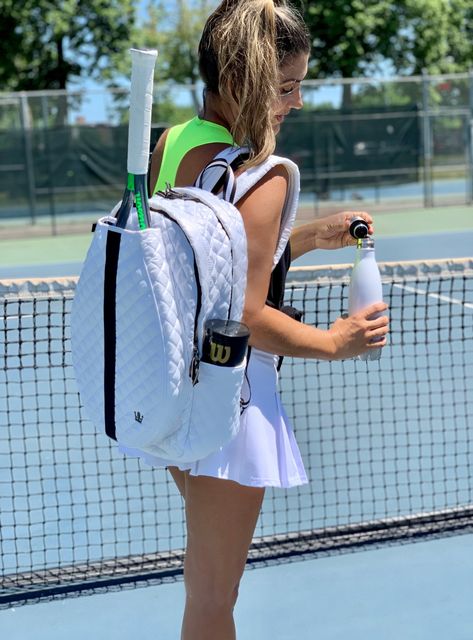 Tennis Bag Tennis Backpack Quilted Bag Quilted Backpack White Tennis Bag White Tennis Backpack Tennis Bag Essentials, Tennis Bags Backpacks, Racquet Bag, Tennis Backpack, Uv Umbrella, Tennis Aesthetic, Fun Lifestyle, Tennis Wear, Beautiful Backpacks