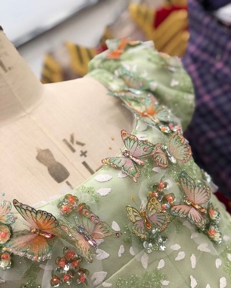 Sophie Canale on Instagram: “Prudence Featherington Floral Ball embellishment work in progress. @loremancia @bbembroidery @hattiemcgillembroidery” Fairy Gown, Embroidery Fashion Detail, Soft Gamine, Making Fabric Flowers, Tambour Embroidery, Regency Dress, Floral Gown, Beautiful Dress Designs, Stylish Party Dresses