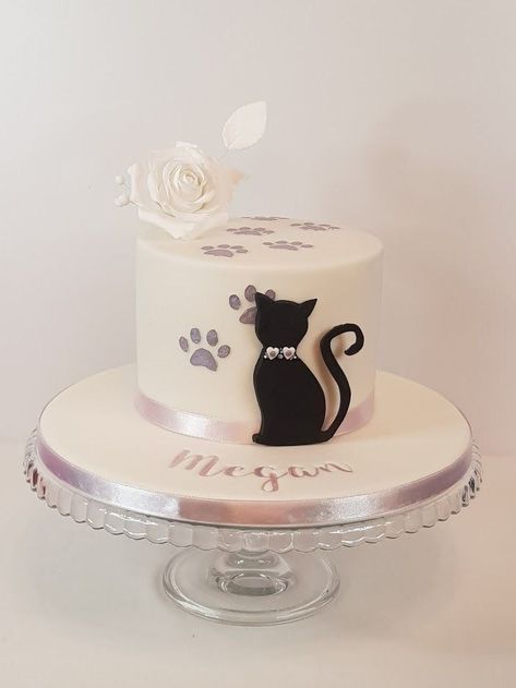 Cakes Cats Birthday, Cat Design Cake Ideas, Cat Cakes Birthday For Women, Cat Themed Cakes, Black Cat Birthday Cake, Cake Cat Design, Cat Cake Designs Birthday, Cat Theme Cake, Cat Themed Birthday Cake