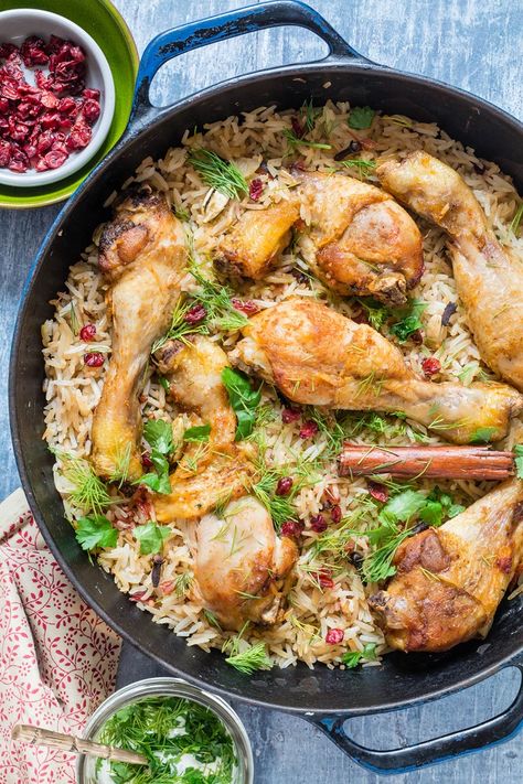 Cardamom Chicken, Chicken With Caramelized Onions, Cardamom Recipes, Cardamom Rice, Cardamom Recipe, One Pot Chicken Recipes, Best Chicken Dishes, Caramelized Onions Recipe, Chicken Rice Recipes