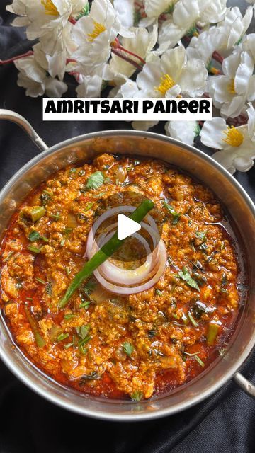 Foodmandi Nisha Shana|Delhi on Instagram: "Amritsari paneer bhurji 😋butter maar ke , a must try recipe with laccha paratha , kulcha .  . Like share follow @foodmandi for more  . . #paneerbhurji #amritsarifood #recipevideo #reelsexplore #punjabifood" Paneer Tofu Recipes, Indian Paneer Dishes, New Paneer Recipes, Paneer Bhurji Recipe Video, Amritsari Paneer Bhurji, Paneer Paratha Recipes, Paneer Starter Recipes, Healthy Paneer Recipes, Laccha Paratha Recipe