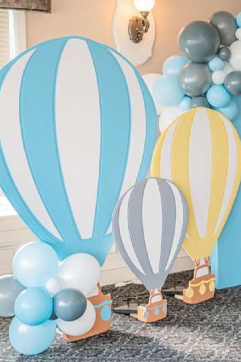 Check out this cute hot air balloon 1st birthday party! The party decorations are awesome! See more party ideas and share yours at CatchMyParty.com Air Ballons Decoration, Hotairballoon Party, Hot Air Balloon Birthday Theme, Hot Air Balloon Party Decor, Hot Air Balloon Theme Party, Hot Air Balloon Backdrop, Birthday Party Balloon Arch, Hot Air Balloon Party Theme, Balloon Decoration Birthday