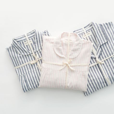 Pajama Packaging, Pajamas Packaging, Pijamas Kids, Sleepwear Ideas, Couples Pajamas, Pajama Sets For Women, Winter Lovers, Unisex Pajamas, Clothing Packaging