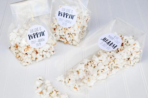 Wedding Popcorn Bar Bags, Popcorn Wedding Favors Bags, Wedding Popcorn Bar, Wedding Chocolates, Popcorn Labels, Popcorn Stickers, Popcorn Favor, Popcorn Cups, Popcorn Wedding