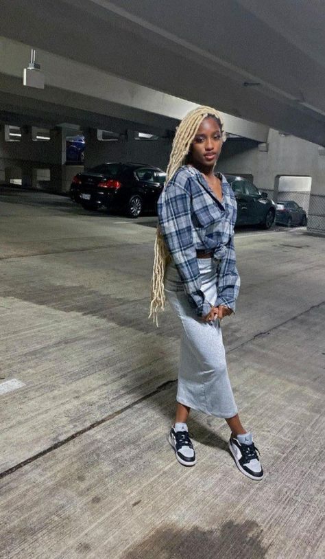 Long Skirt Jordans Outfit, Jordan 1 Skirt Outfit, Dress And Jordans, Blonde Locs, Long Skirt Outfit, Modest Dressing, Jordan 1 Outfit, Grey Jordans, Jordan Outfit