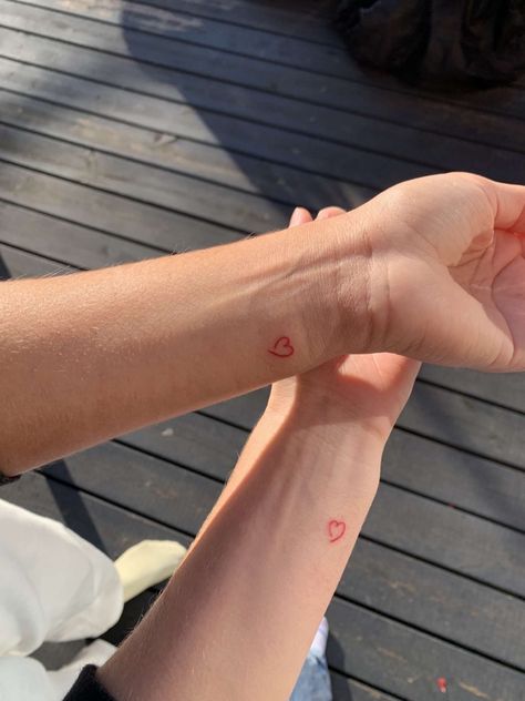 Matching Hearts Tattoos, Mini Love Heart Tattoo, Mini Tattoo Best Friends, Aesthetic Love Tattoos, Simplistic Couple Tattoo, Small Red Matching Tattoos, Love Red Tattoo, Half Heart Matching Tattoos, Matching Red Heart Tattoos