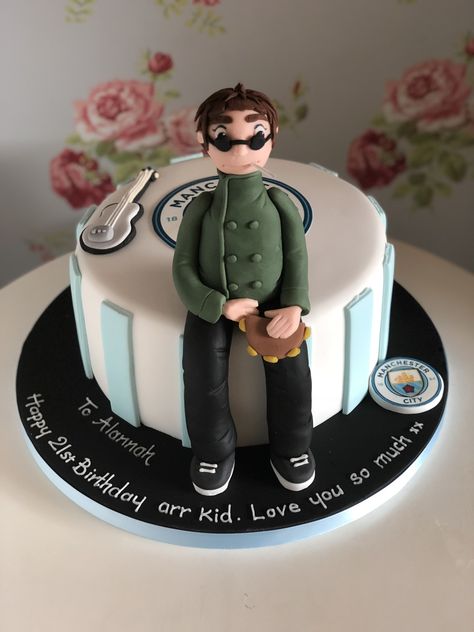 Liam Gallagher cake Man City cake Oasis Cake, Football Casual Clothing, City Cake, Music Cake, Oasis Band, Fabulous Cakes, Football Casuals, Creative Birthday Cakes, Creative Birthday