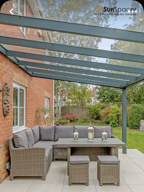 Pergola Patio Ideas Diy, Veranda Design, Ideas Terraza, Garden Room Extensions, Pagoda Garden, Garden Canopy, Back Garden Design, Patio Garden Design, Outdoor Gardens Design