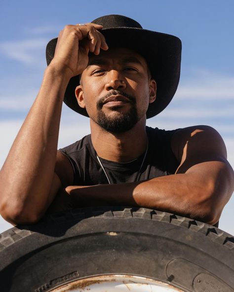 Desert Photo Shoot, Charles Michael Davis, Black Cowboys, Bad Blood, Black Men, Actors & Actresses, Pretty People, Photo Shoot, Eye Candy