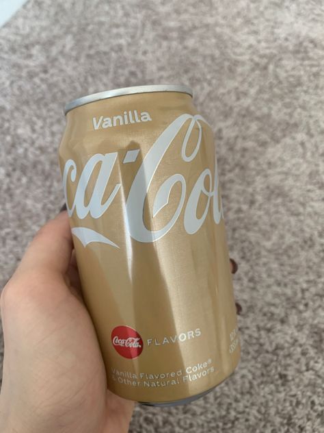 Vanilla Coke Aesthetic, Sofia Core, Peach Makeup, Vanilla Coke, Diet Coke, Iced Drinks, I Cool, Vanilla Flavoring, Food Obsession