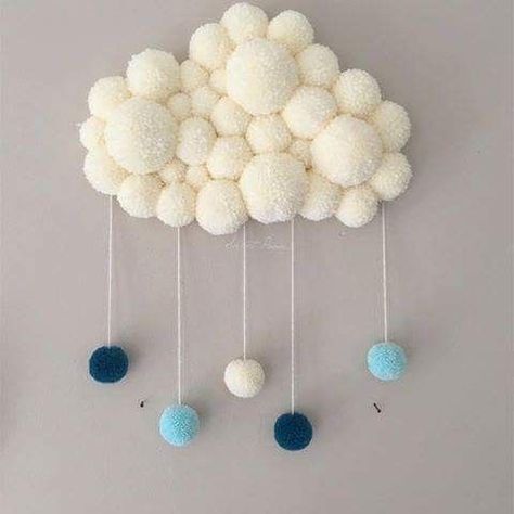 Pompon Diy, Koti Diy, Diy Pom Poms, Soft Ball, Diy Pom Pom, Diy Bebe, Diy Yarn Crafts, Pom Pom Crafts, Ideas Craft