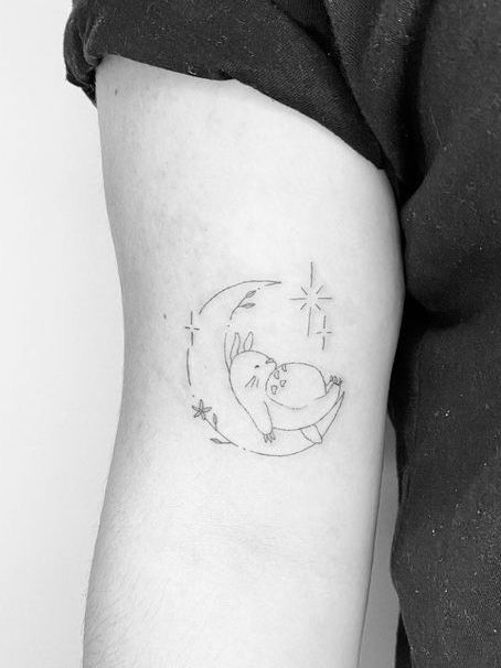 Tatuaje Studio Ghibli, Art Inspired Tattoos, Studio Ghibli Tattoo, Cute Simple Tattoos, Ghibli Tattoo, Petit Tattoo, Special Tattoos, Movie Tattoos, Small Pretty Tattoos