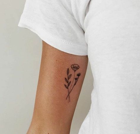 50 Small & Delicate Floral Tattoo Information & Ideas - Brighter Craft Tattoo Placement Arm, Small Tattoo Placement, Tattoo Trend, Cute Small Tattoos, Cool Small Tattoos, Subtle Tattoos, Pattern Tattoo, Little Tattoos, Trendy Tattoos