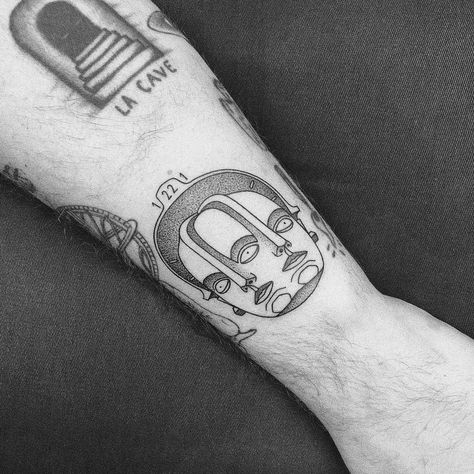 Metropolis Tattoo, Film Tattoo Ideas Movies, Metropolis Movie, Cyberpunk Tattoo, Movie Tattoo, Neo Tokyo, Fritz Lang, Retro Waves, Tat Ideas