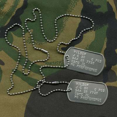 Personalised US army dog tags with custom embossed message Army Tags, Army Dog Tag, Military Dog Tag, Army Dogs, Personalized Leather Dog Collar, Leather Dog Collar Custom, Luxury Dog Collars, Dog Tags Military, Dog Collar With Name