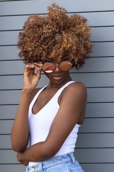 Blonde Natural Hair, Dyed Natural Hair, Pelo Afro, Short Wavy Hair, Natural Hair Inspiration, Natural Hair Tips, Hair Texture, Dye My Hair, Curly Hairstyles