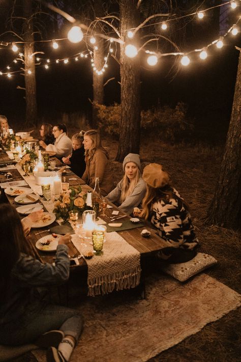 Forest Theme Dinner Party, Boho Forest Birthday Party, Bonfire Wedding Reception Fall, Outdoor Dinner Parties Aesthetic, Budget Forest Wedding, Dinner In Forest, Small Outdoor Winter Wedding, Dinner Party In The Woods, 40 People Wedding