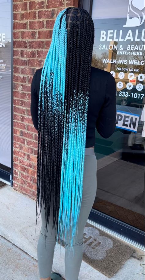 Black And Blue Knotless Braids Peekaboo, Reverse Ombre Braids, Blue Braiding Hair, Blue And Black Braids, Blk Hairstyles, Box Braids Ombre, Black Braids Hairstyles, December Hairstyles, Blue Braids