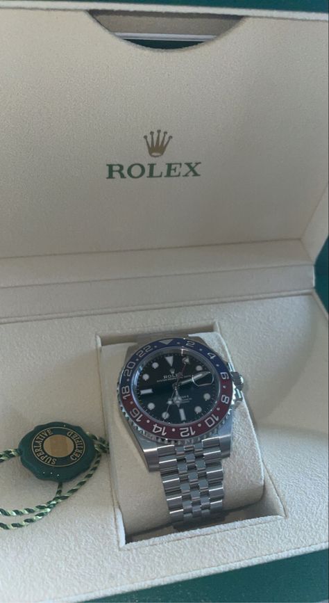 #watch #rolex #watches #rolexgmtmaster Rolex Snapchat Stories, Rm Watch, Rolex Unboxing, Rolex Dark Aesthetic, Rolex Boutique, Rolex Coke Gmt, Billionaire Lifestyle Luxury Living, Driving Pictures, Rich Life