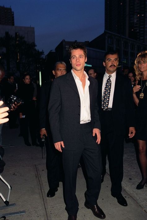 Brad Pitt Suit, Ralph Lauren Men Outfits, Gq Awards, Tyler Durden, Abs And Cardio Workout, Swag Men, Suit Style, Dressed To Kill, Hot Actors