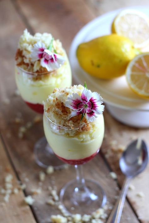 LEMON RASPBERRY DESSERT Lemon Dessert Cups Recipes, Wine Glass Desserts, Lemon Mousse Cups, Lemon Curd And Raspberry Dessert, Lemon Cheesecake Parfait, Lemon Raspberry Desserts, Lemon Raspberry Parfait Desserts, Lemon Dessert Recipes Easy, Mason Jar Desserts Recipes