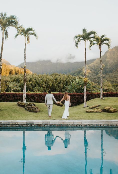 Dani & Hunter Backyard Hanalei Kauai Wedding Kauai Wedding Ideas, Kauai Wedding Venues, Hanalei Kauai, Airbnb Wedding, Wedding Rentals Decor, Kauai Wedding, Hawaii Homes, Wedding Spot, Engagement Inspo