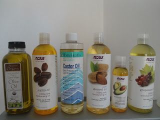 Color Me Beautiful!: DIY Hot Oil / Pre-Wash Oil Treatments Hair Treatments For Dry Hair, Pingu Pingu, Oils For Hair, Natural Hair Growth Tips, Hair Colour Ideas, Natural Hair Oils, All Types Of Hair, Extreme Hair, New Hair Growth