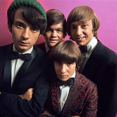 Pop rock band The Monkees - Michael Nesmith, Mickey Dolenz, Peter Tork, and Davey Jones; Michael Nesmith is from Houston, Texas. Robert Michael Nesmith (born December 30, 1942) is an American musician, songwriter, actor, producer, novelist, businessman, and philanthropist, best known as a member of the pop rock band the Monkees and co-star of the TV series The Monkees (1966–1968). Mickey Dolenz, Davy Jones Monkees, 60s Tv Shows, Michael Nesmith, What Am I Doing, Peter Tork, Pop Rock Bands, Davy Jones, Music Memories