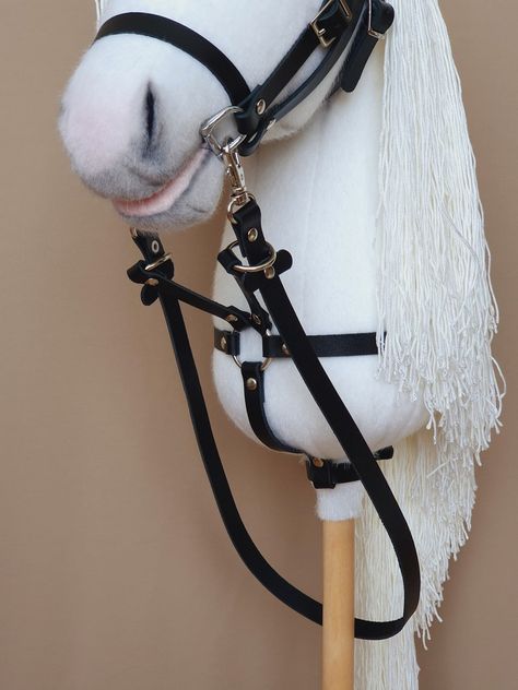 Hobby Horse Accessories Diy, Horse Martingale, Hobby Horse Tack, Hobby Horse Accessories, Mini Horse Tack, Horse Tack Diy, Horse Halter, Horse Mane, Rocking Toy