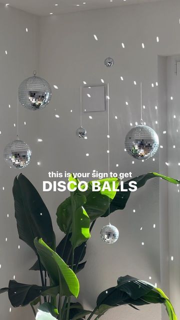 BELINA BELLWOOD on Instagram: "let’s set up my lil disco ball corner 🥹🪩🫶🏽" Disco Ball Corner, Disco Ball Aesthetic Room, Diy Disco Ball Decor, Mini Disco Ball Decor, Disco Ball Bedroom, Room Disco Ball, Disco Room Decor, Disco Ball Room Decor, Disco Ball Home Decor