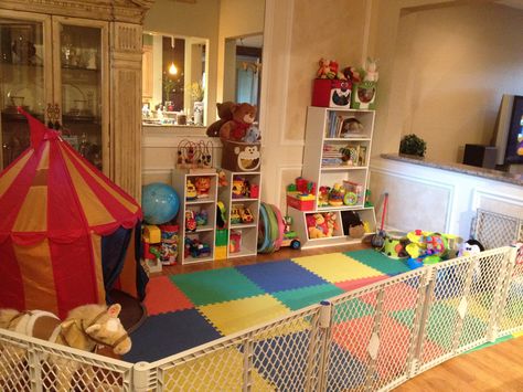 Kids playroom :) Tent Ikea, Baby Gate Play Area, Playroom Tent, Rooms To Go Kids, Perlengkapan Bayi Diy, Toddler Play Area, Baby Play Areas, Small Playroom, Small Kids Room