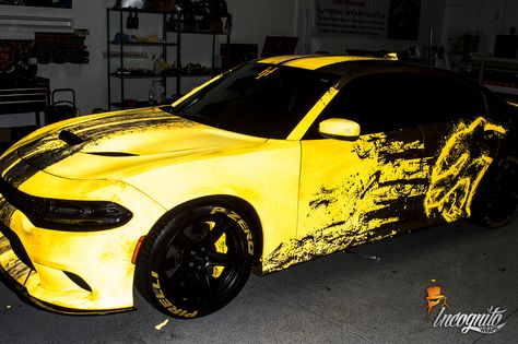 Dodge Charger Hellcat Custom Reflective Design Charger Hellcat, Dodge Charger Hellcat, Charger Srt Hellcat, Wallpaper Luxury, Dodge Charger Srt, Charger Srt, Dodge Muscle Cars, Custom Muscle Cars, Cars Vintage