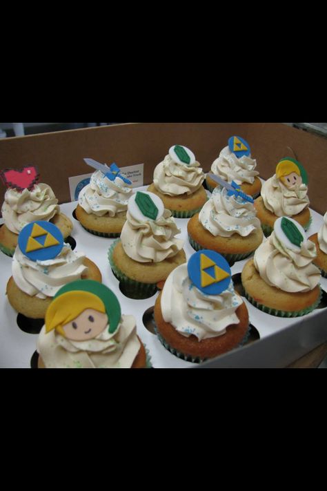 Zelda cupcakes Link Cupcakes Zelda, Zelda Breath Of The Wild Cupcakes, Legend Of Zelda Cupcakes, Zelda Cupcakes, Zelda Party, Cartoon Cupcakes, Zelda Birthday, Princess Games, Birthday Cartoon