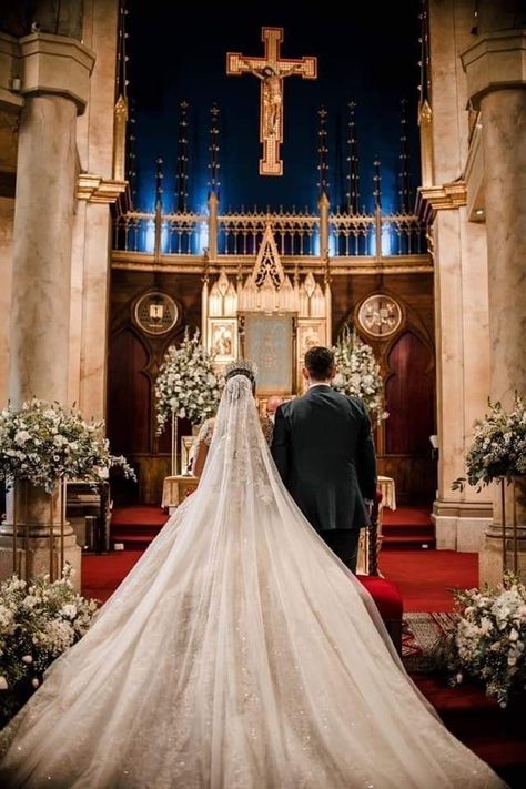 Coptic Orthodox Wedding, Catholic Church Wedding Dress, Wedding Dresses Catholic, Traditional Catholic Wedding Dress, Catholic Wedding Dress, Catholic Wedding Aesthetic, Catholic Wedding Photography, Orthodox Church Wedding, Catholic Wedding Dresses